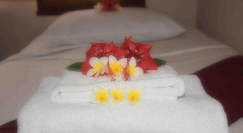 Al-Isha Dharamshala Hotel Кута Екстериор снимка