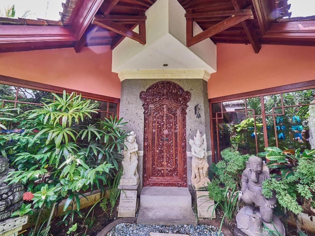Al-Isha Dharamshala Hotel Кута Екстериор снимка