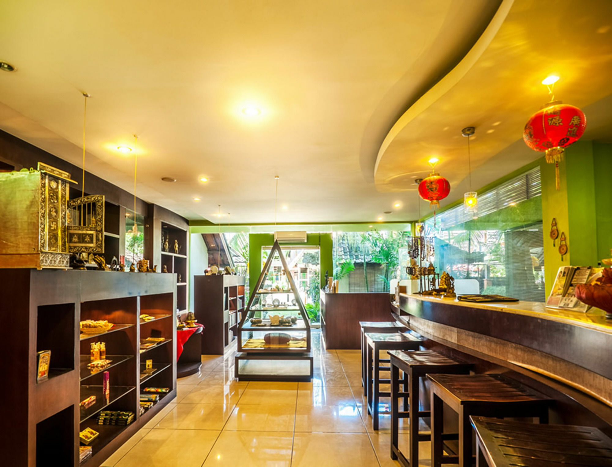 Al-Isha Dharamshala Hotel Кута Екстериор снимка